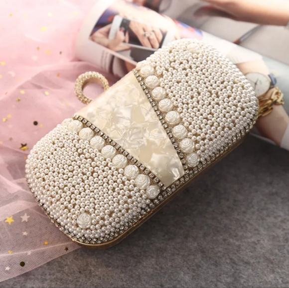 Carri - Pearl Clutch V - Style - Picture 2 of 5